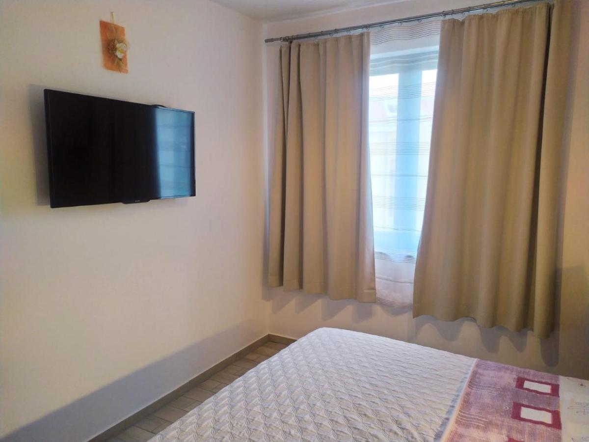 Rimbaldo Apartments Krk Town Eksteriør billede