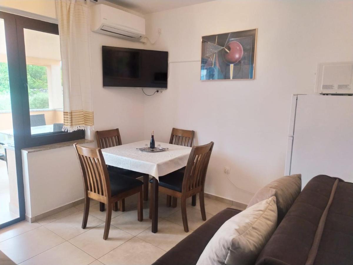 Rimbaldo Apartments Krk Town Eksteriør billede
