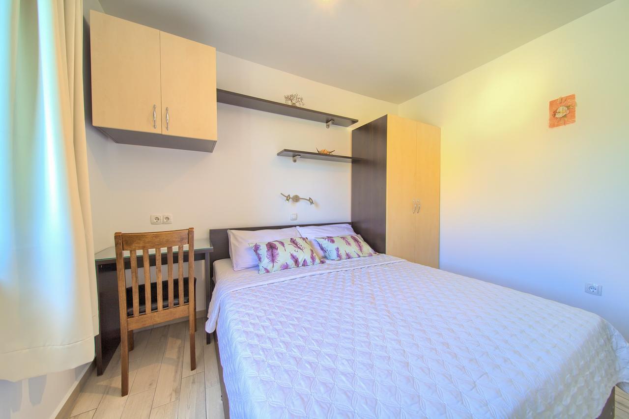 Rimbaldo Apartments Krk Town Eksteriør billede