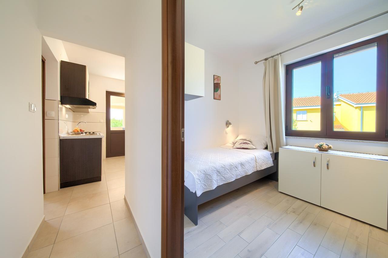 Rimbaldo Apartments Krk Town Eksteriør billede